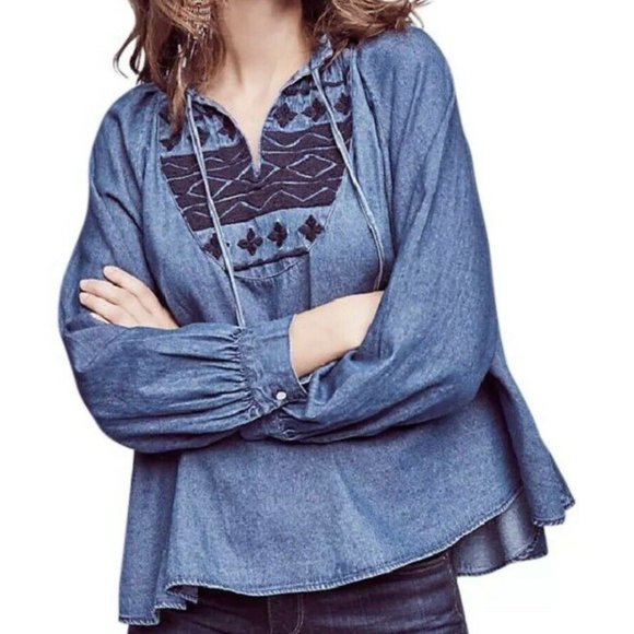 CLEAR OUT - Anthropologie Hallie Chambray Top - Picture 1 of 3